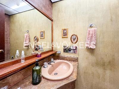Apartamento de 3 alcobas en venta en Laureles, Medellín, 183 m² · foto 8 de 16