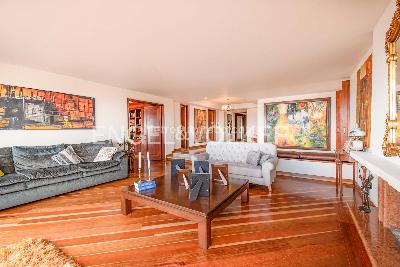 Apartamento de 4 alcobas en venta en El Refugio, Bogotá, 354 m² · foto 3 de 19