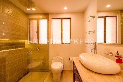 Apartamento de 4 alcobas en venta en El Refugio, Bogotá, 354 m² · foto 17 de 19