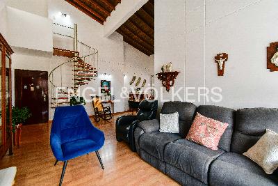 Apartamento de 4 alcobas en venta en Laureles, Medellín, 142 m² · foto 2 de 12