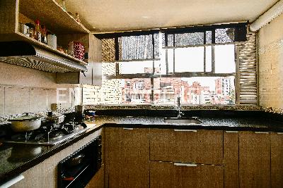 Apartamento de 4 alcobas en venta en Laureles, Medellín, 142 m² · foto 5 de 12
