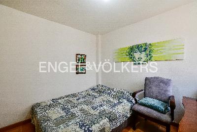 Apartamento de 4 alcobas en venta en Laureles, Medellín, 142 m² · foto 10 de 12