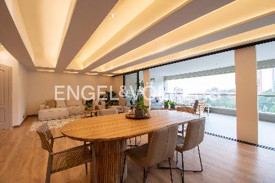 Apartamento de 4 alcobas en venta en Los Balsos, Medellín, 294 m² · foto 3 de 20