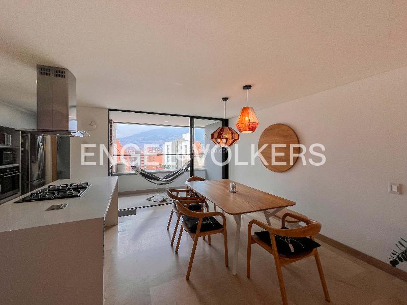 Modern 3BR Apartment with Balconies in Laureles - 2