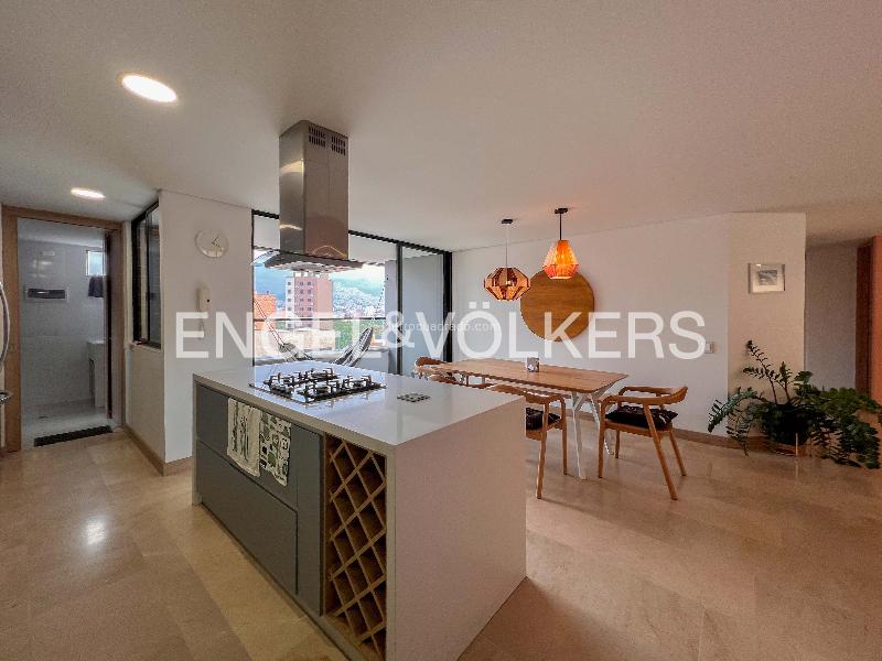 Modern 3BR Apartment with Balconies in Laureles - 5