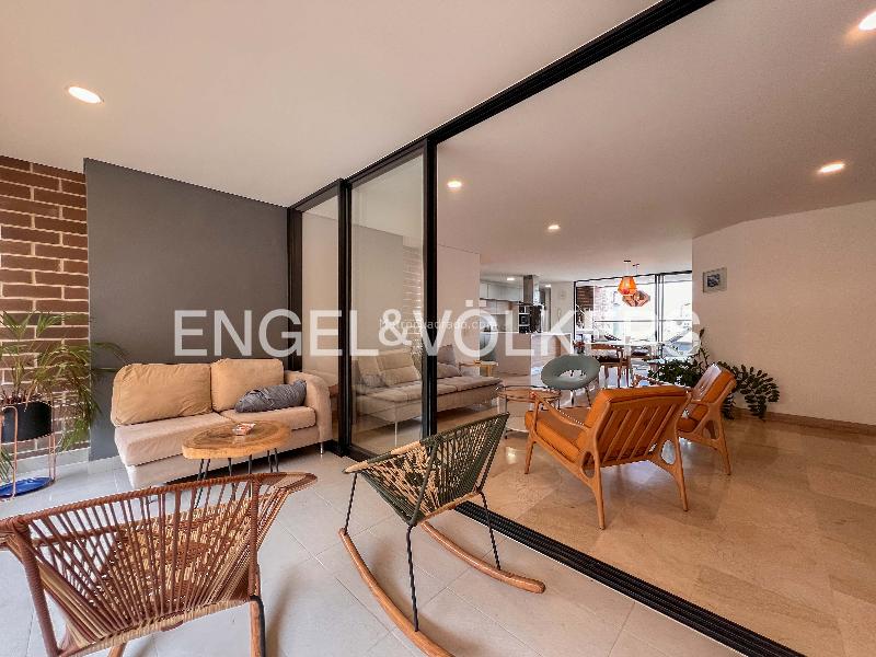 Modern 3BR Apartment with Balconies in Laureles - 7