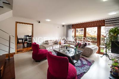 Casa de 4 alcobas en venta en Cerros De Suba, Bogotá, 212 m² · foto 2 de 20