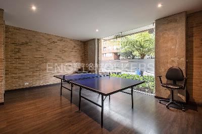 Apartamento de 2 alcobas en venta en Chico Navarra, Bogotá, 139 m² · foto 15 de 16