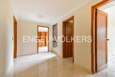 Apartamento de 4 alcobas en venta en La Florida, Medellín, 260 m² · foto 9 de 12