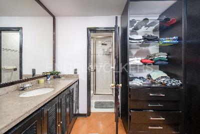 Apartamento de 4 alcobas en venta en San Patricio, Bogotá, 220 m² · foto 9 de 19