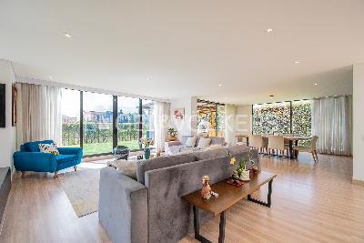 Casa de 5 alcobas en venta en Chia, Chía, 443 m² · foto 2 de 20
