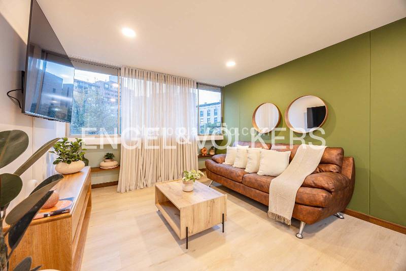 Apartamento Amoblado de 2 Alcobas con Diseño Moderno en Lalinde - 3