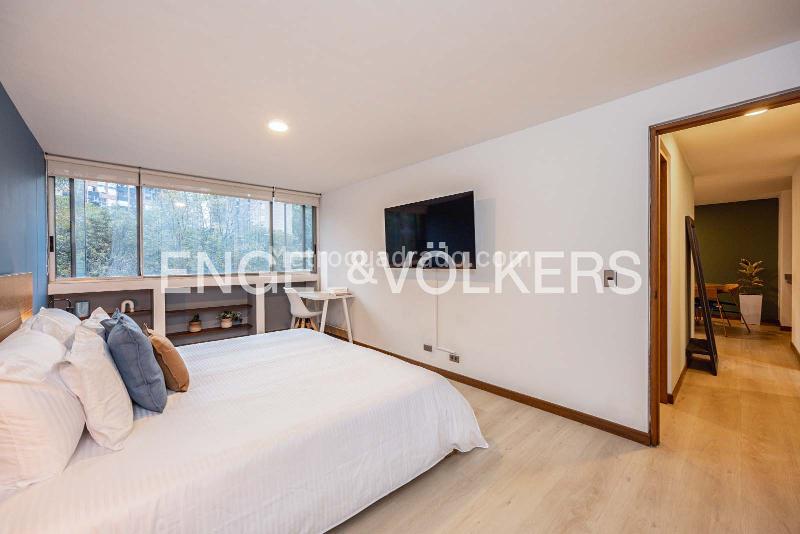 Apartamento Amoblado de 2 Alcobas con Diseño Moderno en Lalinde - 6