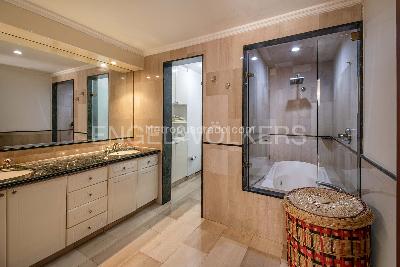 Apartamento de 3 alcobas en venta en Chico Reservado, Bogotá, 235 m² · foto 8 de 14