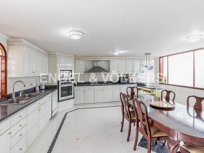 Casa de 3 alcobas en venta en Santa Barbara Alta, Bogotá, 455 m² · foto 8 de 18