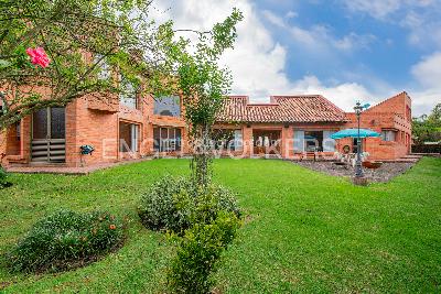 Casa de 4 alcobas en venta en Guaymaral, Chía, 560 m² · foto 17 de 18
