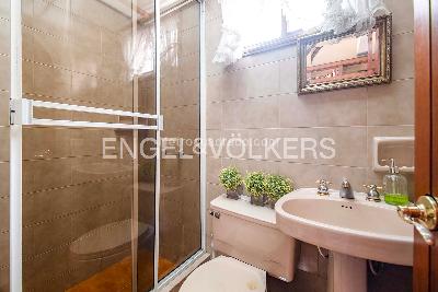 Casa de 4 alcobas en venta en Cerros De Niza, Bogotá, 385 m² · foto 10 de 19