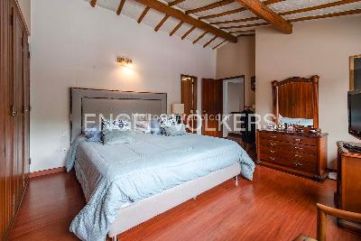 Casa de 4 alcobas en venta en Cerros De Niza, Bogotá, 385 m² · foto 18 de 19