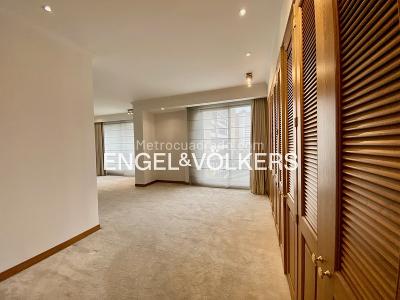 Apartamento de 4 alcobas en venta en Los Rosales, Bogotá, 480 m² · foto 12 de 20