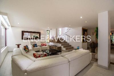 Casa de 4 alcobas en venta en El Campestre, Medellín, 685 m² · foto 2 de 18