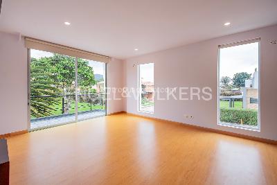 Casa de 4 alcobas en venta en Guaymaral, Chía, 458 m² · foto 13 de 20