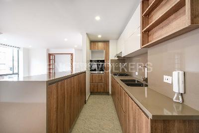 Apartamento en venta en Chico Navarra, Bogotá · foto 6 de 17