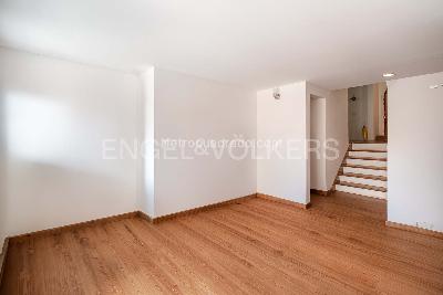 Casa de 3 alcobas en venta en Calleja Alta, Bogotá, 220 m² · foto 2 de 14