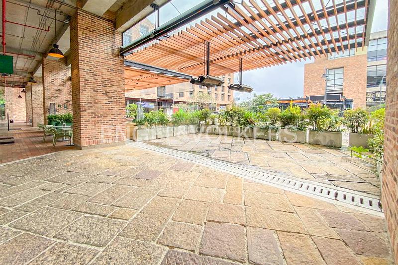 Local Comercial en Arriendo, Conjuntos Cerros Norte, Bogotá D.C. - Más