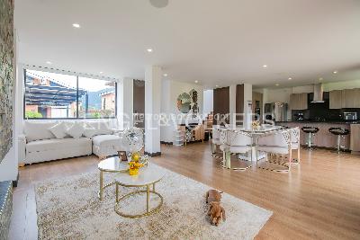 Casa de 3 alcobas en venta en Cajica, Cajicá, 182 m² · foto 2 de 20