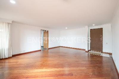 Apartamento de 4 alcobas en venta en Colina Campestre, Bogotá, 128 m² · foto 2 de 18