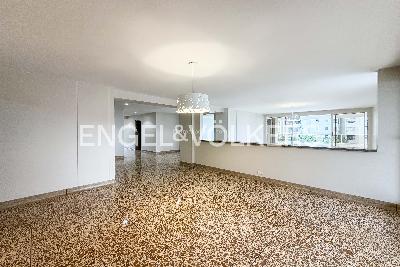 Apartamento en arriendo en Los Balsos, Medellín · foto 2 de 18