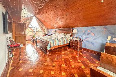 Casa de 5 alcobas en venta en Los Lagartos, Bogotá, 258 m² · foto 16 de 20