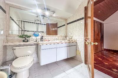 Casa de 5 alcobas en venta en Los Lagartos, Bogotá, 258 m² · foto 18 de 20