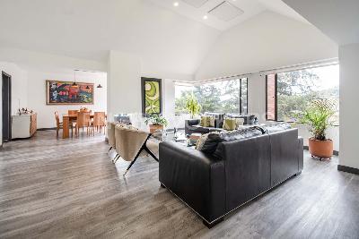 Apartamento en venta en Bosque De Pinos, Bogotá · foto 2 de 16