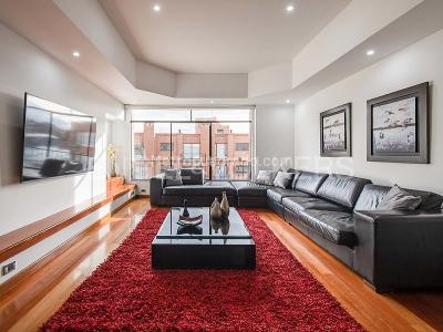 Apartamento en venta en San Patricio, Bogotá · foto 2 de 20