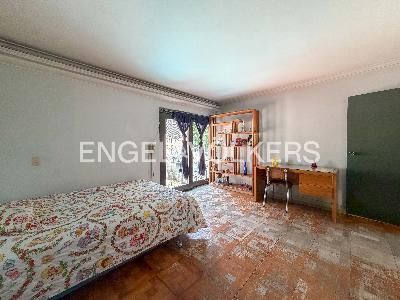 Casa de 4 alcobas en venta en La Aguacatala, Medellín, 1047 m² · foto 8 de 17