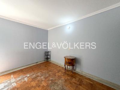 Casa de 4 alcobas en venta en La Aguacatala, Medellín, 1047 m² · foto 12 de 17