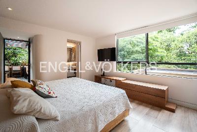 Apartamento de 3 alcobas en venta en El Tesoro, Medellín, 143 m² · foto 9 de 15