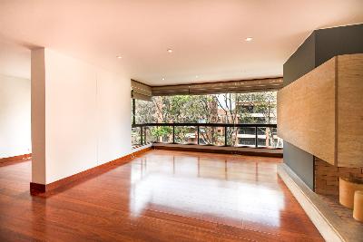 Apartamento de 4 alcobas en venta en Chico Reservado, Bogotá, 258 m² · foto 2 de 20