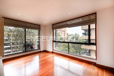 Apartamento de 4 alcobas en venta en Chico Reservado, Bogotá, 258 m² · foto 3 de 20