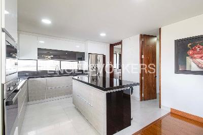 Casa de 4 alcobas en venta en Bosque De Pinos, Bogotá, 313 m² · foto 5 de 17
