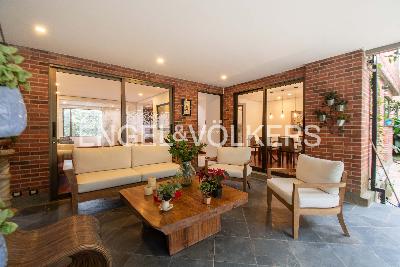 Casa de 3 alcobas en venta en Las Lomas, Medellín, 309 m² · foto 4 de 19