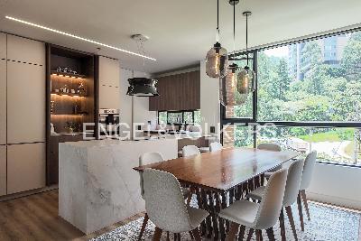 Apartamento de 3 alcobas en venta en Altos Del Poblado, Medellín, 161 m² · foto 2 de 20