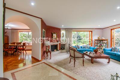 Casa de 5 alcobas en venta en San Jose De Bavaria, Chía, 242 m² · foto 2 de 20