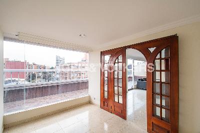 Apartamento en venta en Santa Barbara Central, Bogotá · foto 4 de 11