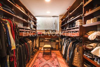 Apartamento de 4 alcobas en venta en Los Rosales, Bogotá, 404 m² · foto 19 de 20