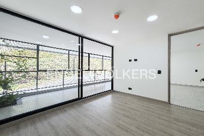 Apartamento de 1 alcoba en venta en Loma Del Escobero, Medellín, 64 m² · foto 7 de 11
