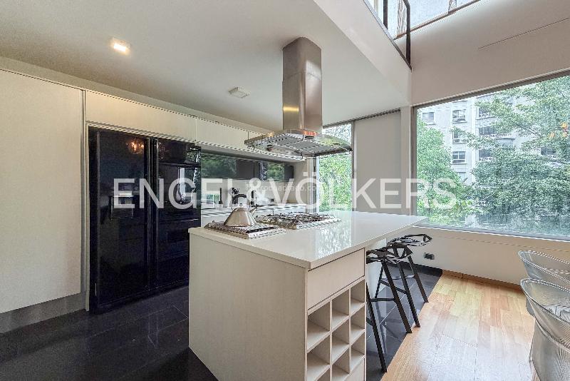 Apartamento en Arriendo, El Poblado, Medellín - Mehr