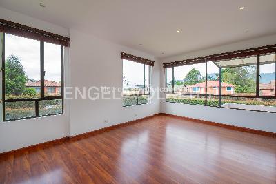 Casa de 4 alcobas en venta en Guaymaral, Chía, 457 m² · foto 12 de 17