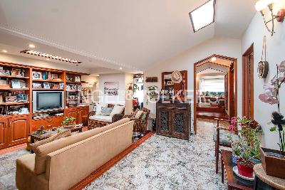 Casa de 3 alcobas en venta en El Batan, Bogotá, 248 m² · foto 7 de 17